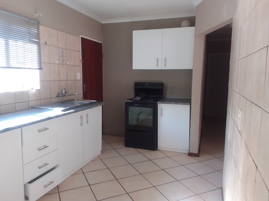 To Let 3 Bedroom Property for Rent in Bodorp North West